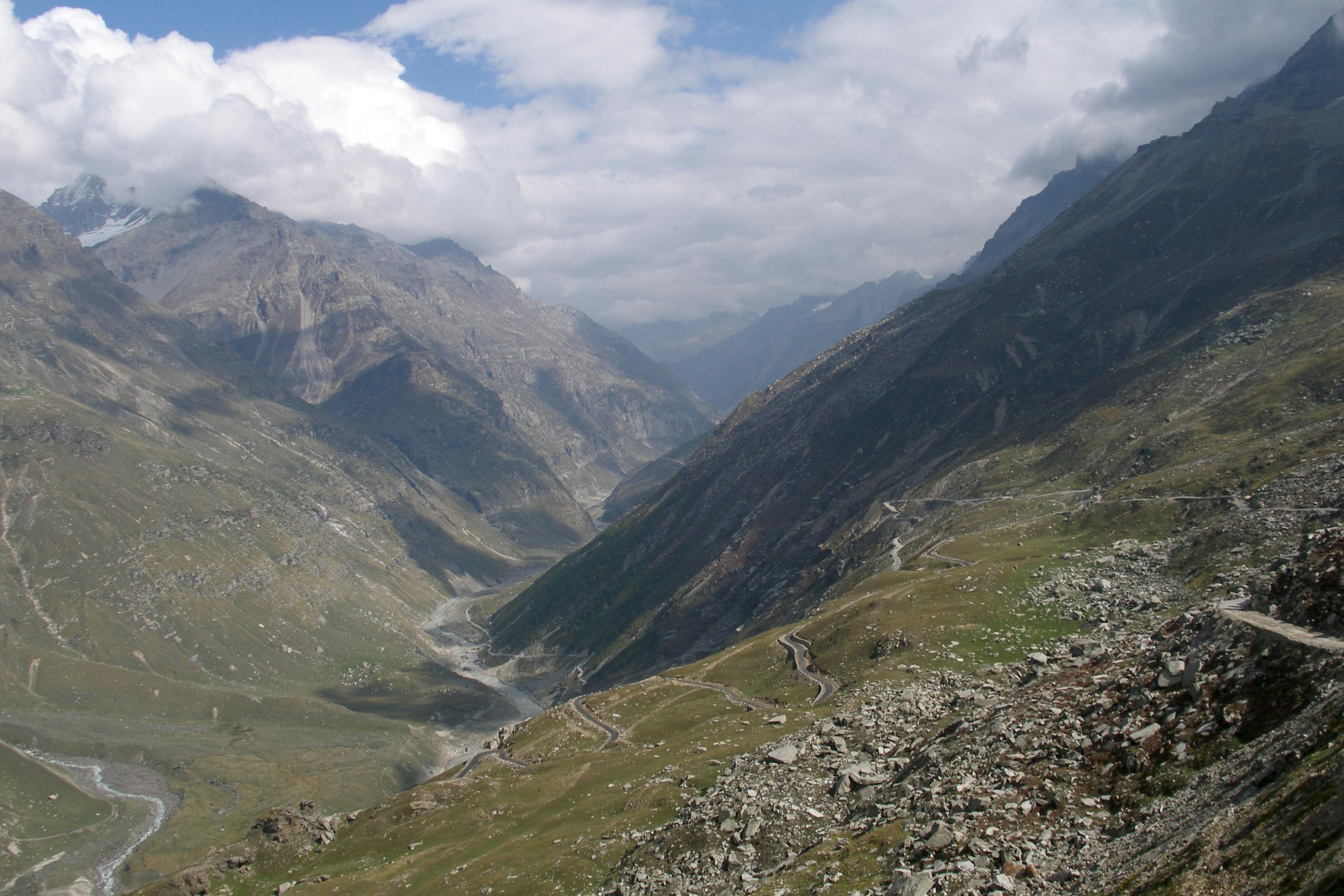 Kullu Valley (Day Trip)